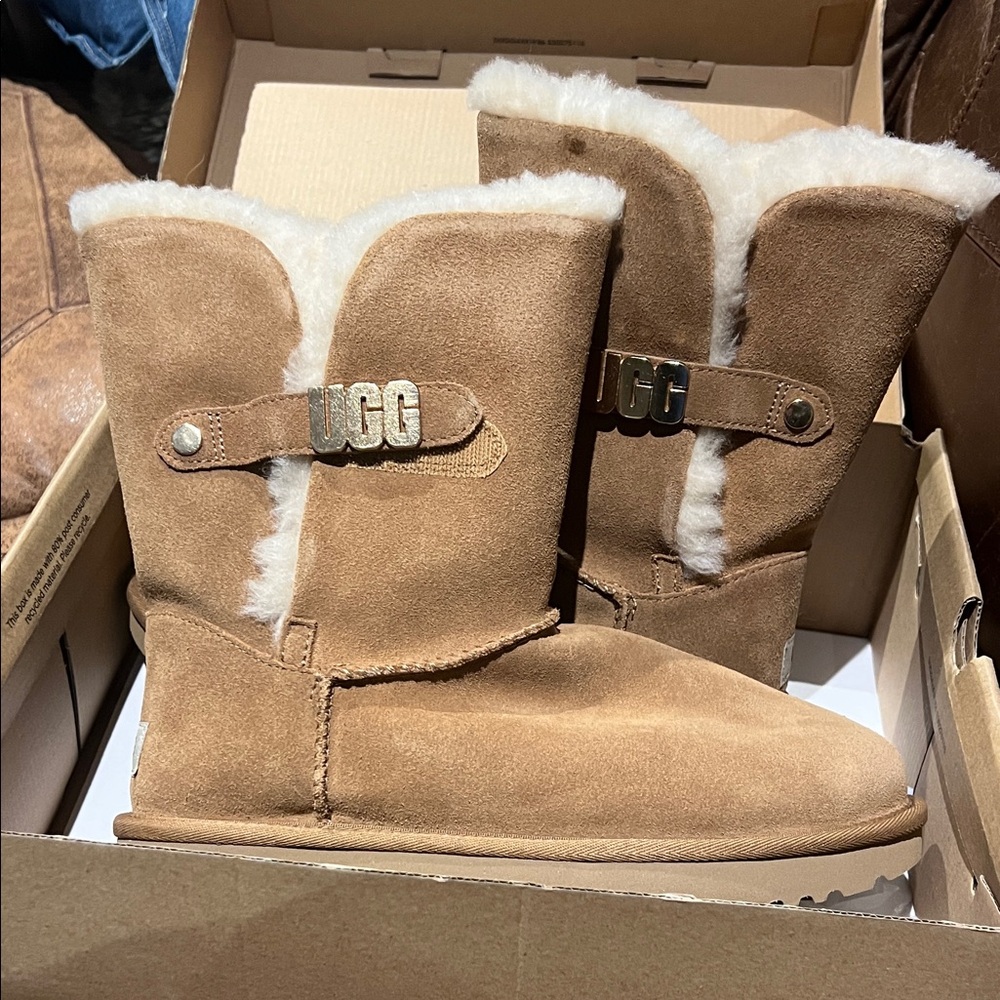 UGG Women's Brown Winter Boots - Picture 2 of 5